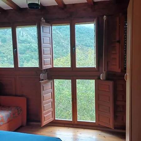 A Palleira * كاسترو كالديلاس