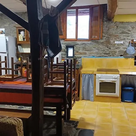 منزل ريفي A Palleira